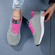 Performance Knit Sneakers für Frauen